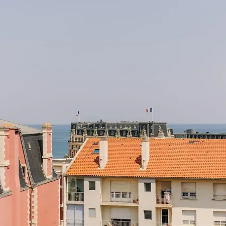 Le Perchoir - High Up In The Heart Of Apartment
